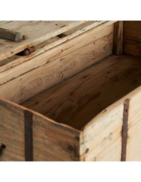 MESA DE CENTRO / BAUL VOUXELL